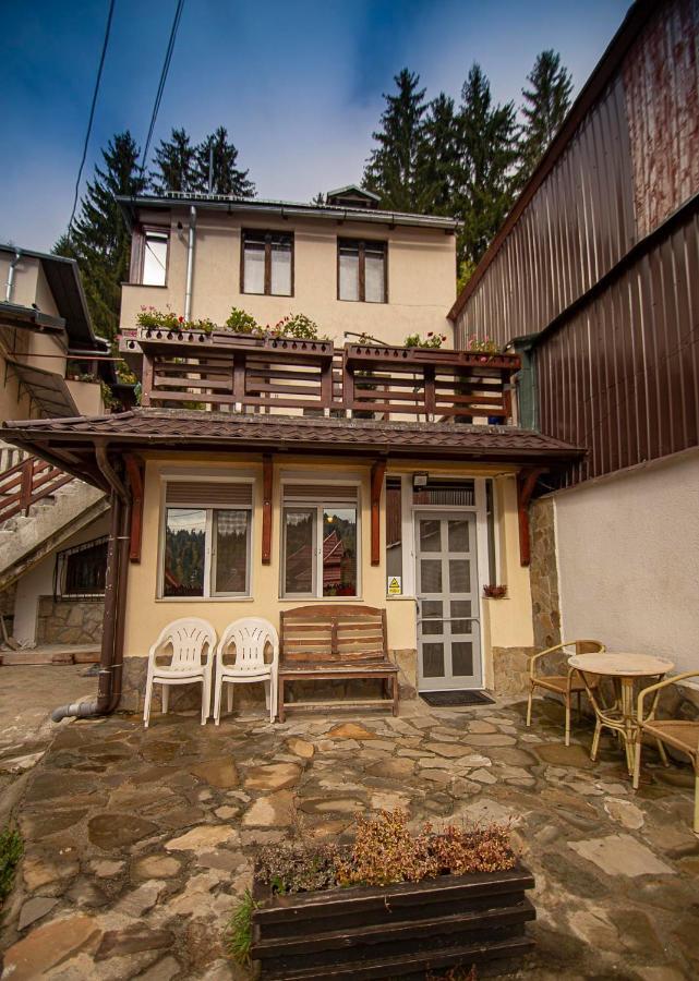 Casa Sara Appartement Sinaia Buitenkant foto