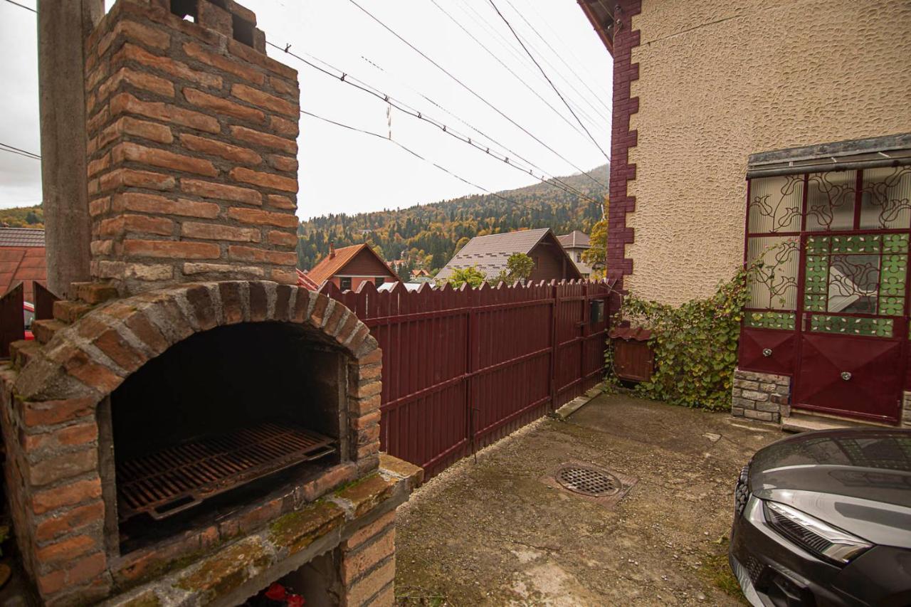 Casa Sara Appartement Sinaia Buitenkant foto