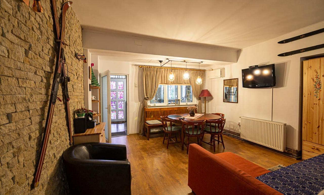 Casa Sara Appartement Sinaia Buitenkant foto