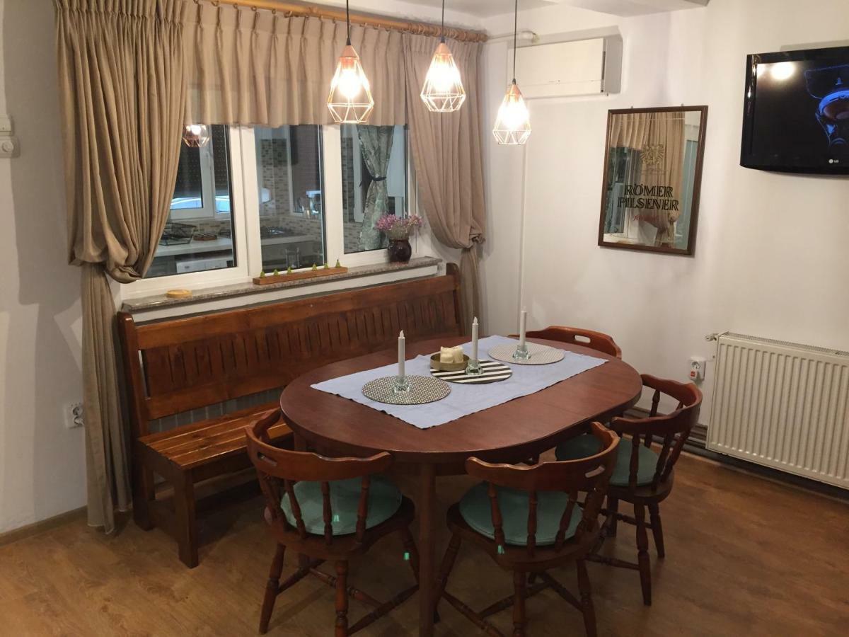 Casa Sara Appartement Sinaia Buitenkant foto